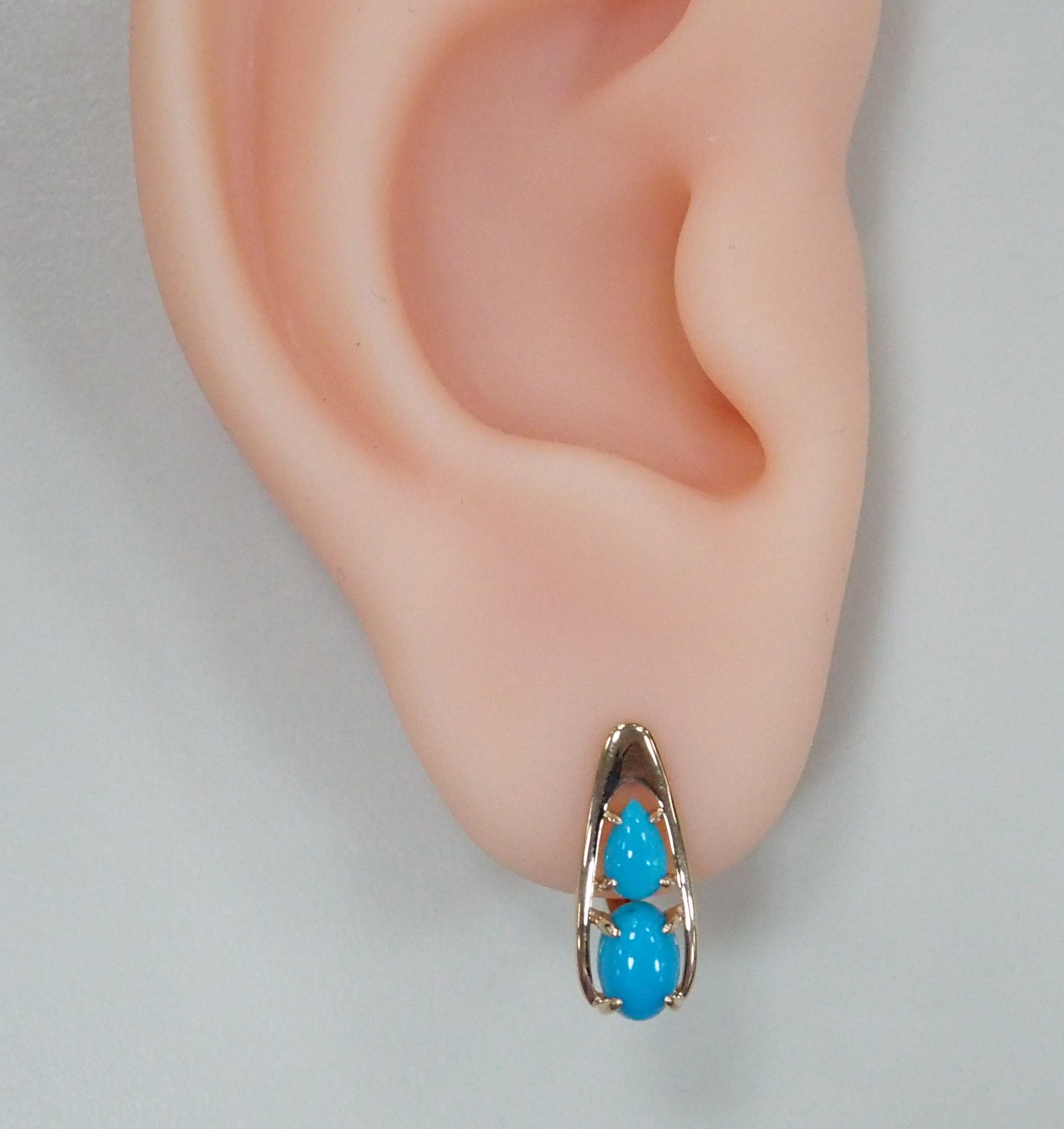 Серьги из золота с бирюзой